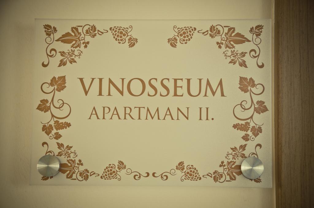 Vinosseum Bor- Es Apartmanhaz Leilighet Sopron Eksteriør bilde